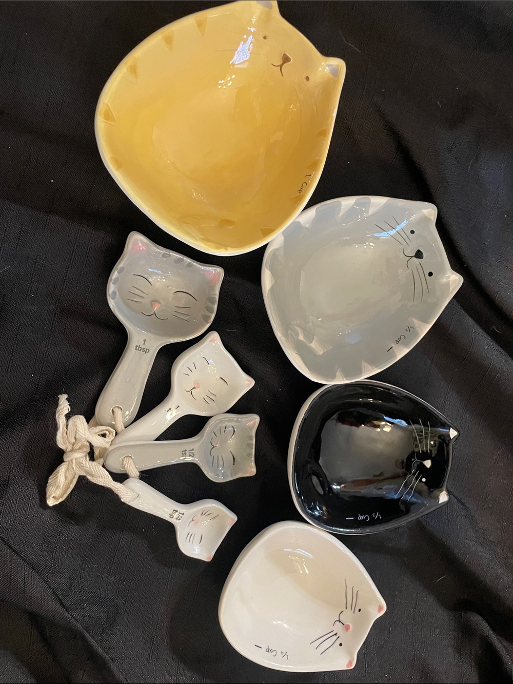 Cat Ceramic Bowls and Measuring Spoon Set - Yellow, Gray, Black, White